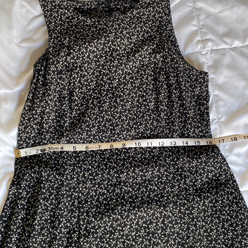 Vintage 90s Dress w/ Leaf Pattern - Picture 8 of 8